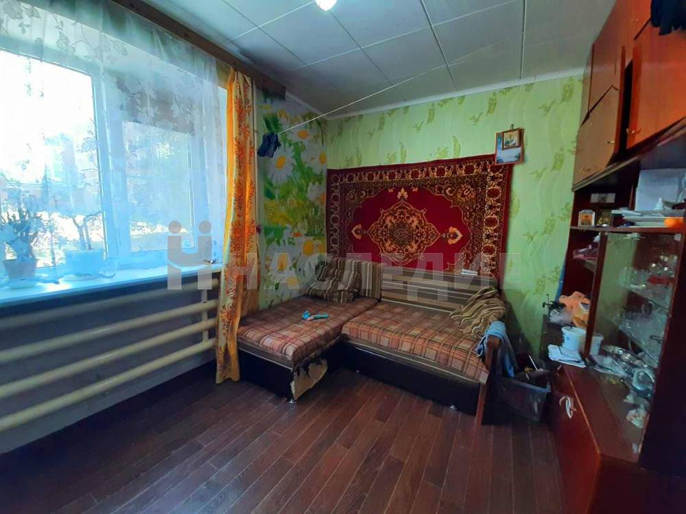 Комната 23.5 / 6 м2, общей площадью 38 м2, 1/4 этаж Заводской, ул. Суворова - фото 2